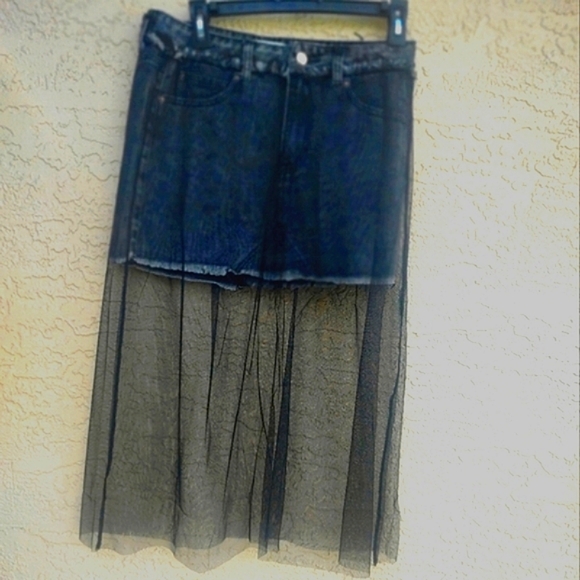 Black denim distressed mini skirt with tulle mesh overlay - Picture 6 of 11